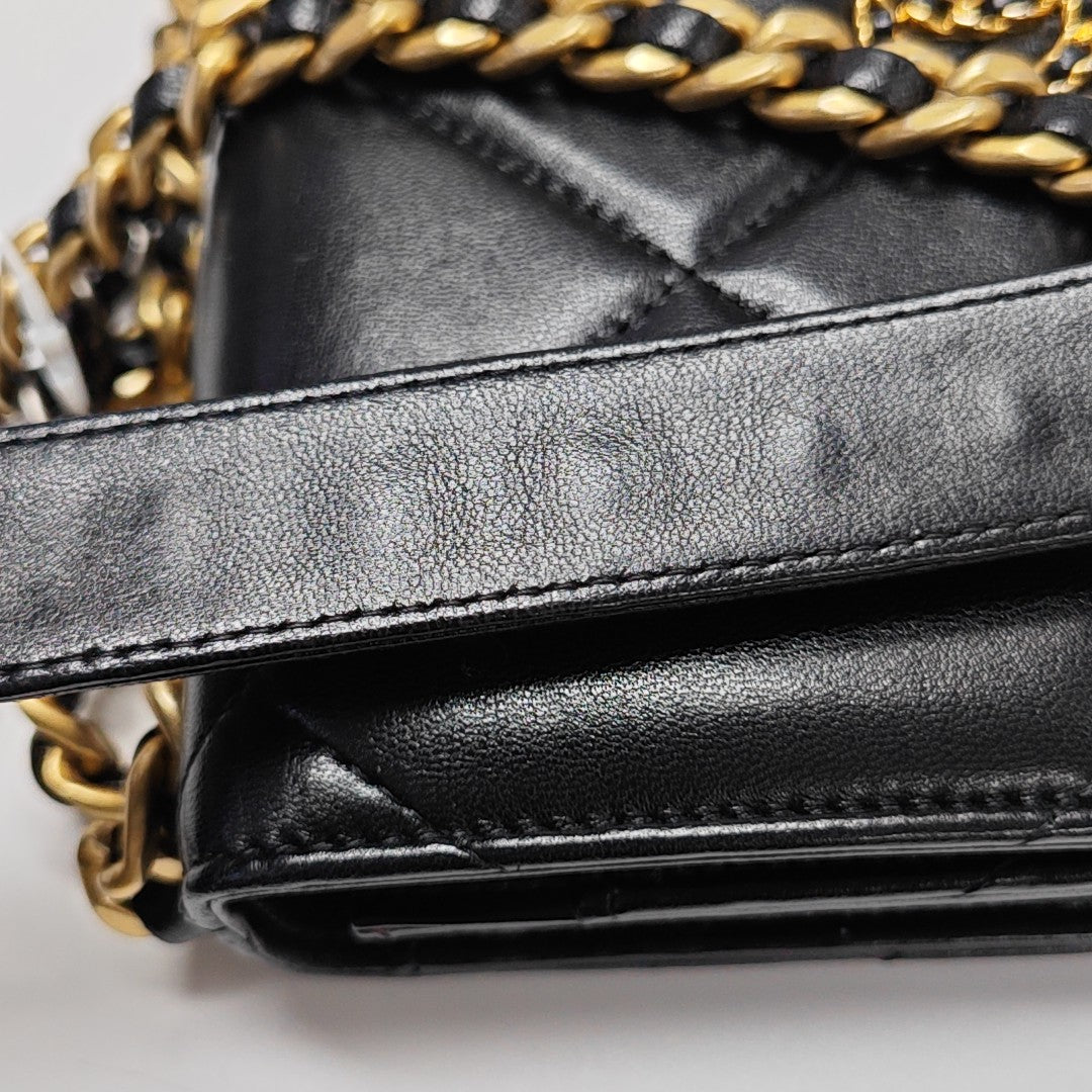 CHANEL 19 WOC Quilted Lambskin Black