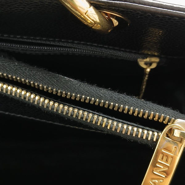 CHANEL GST Large Quilted Grained Calfskin Black