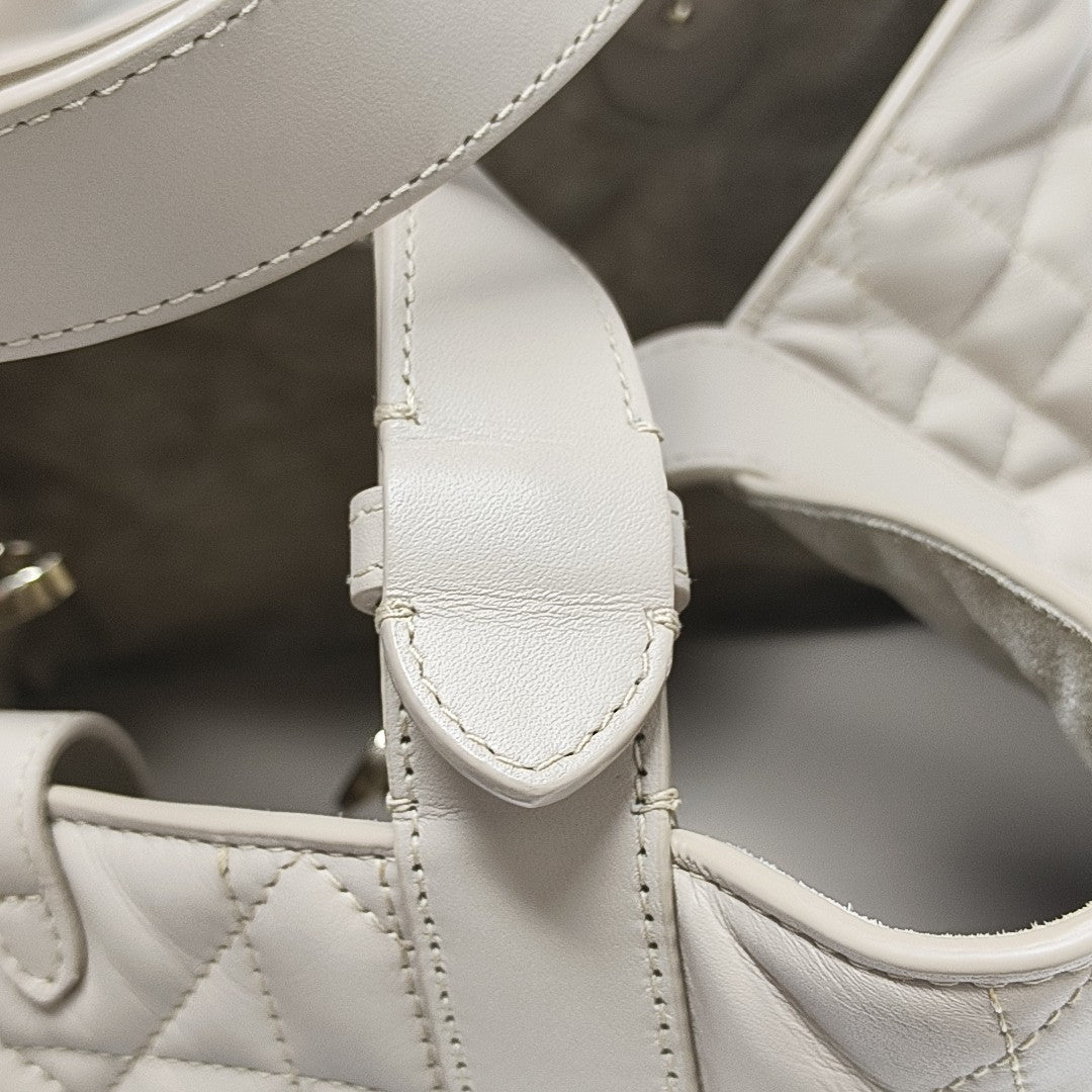 Toujours Medium Cannage Calfskin Beige