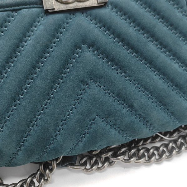 BOY CHANEL Medium Chevron Suede Blue