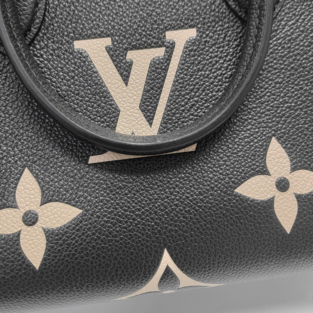 ONTHEGO PM Calfskin Black