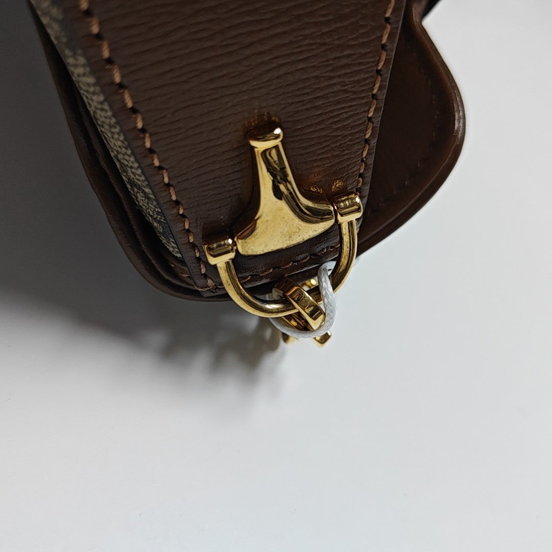 Lona recubierta Monogram Horsebit 1955 Beige