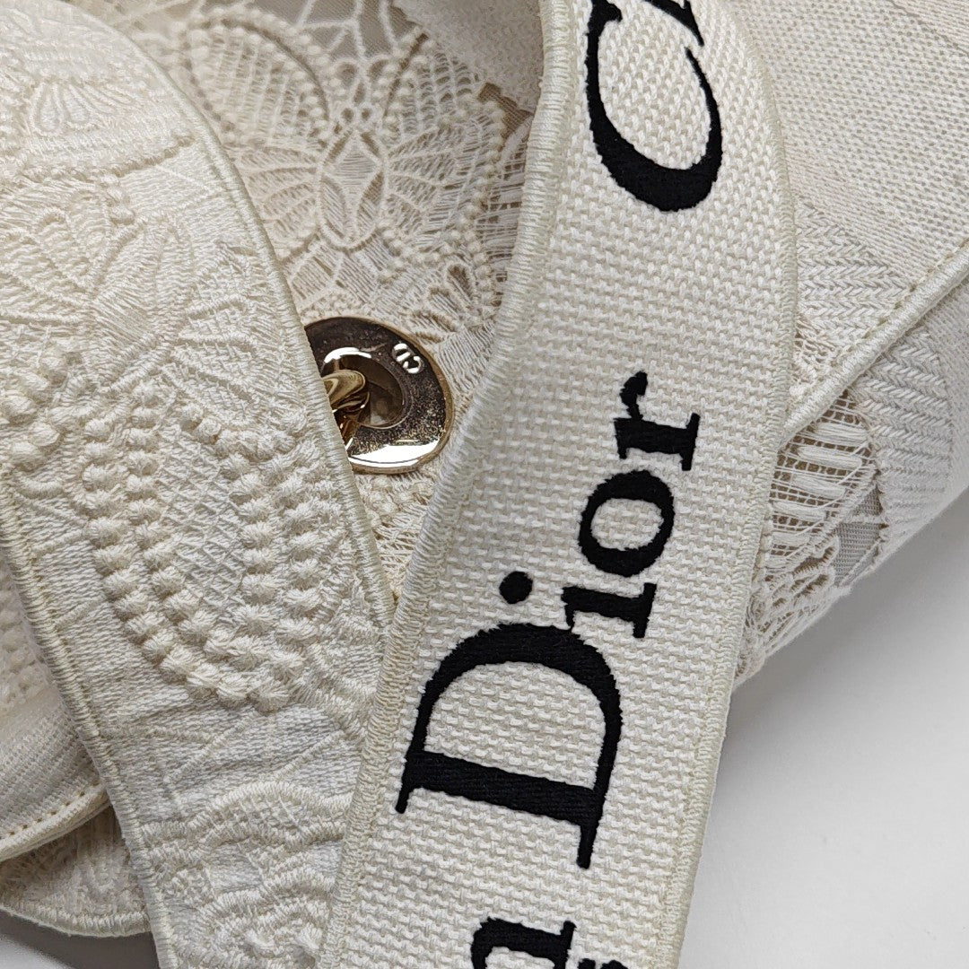Lady D-Lite Medium Canvas White