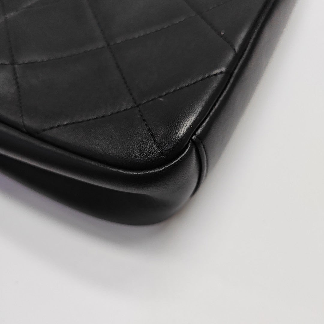 CLASSIC FLAP Jumbo Quilted Lambskin Black