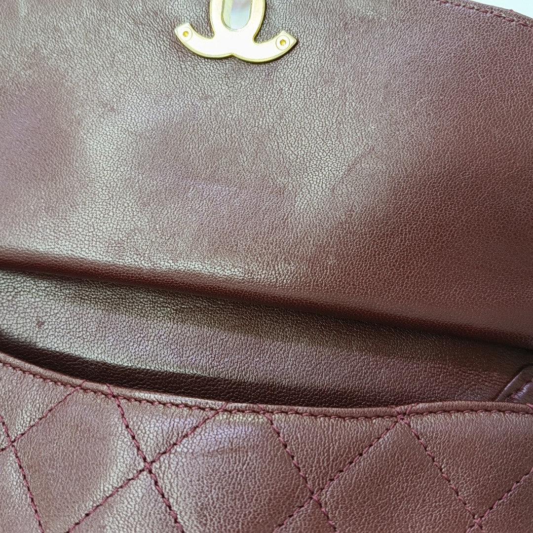 Quilted Lambskin Shoulder Bag Red