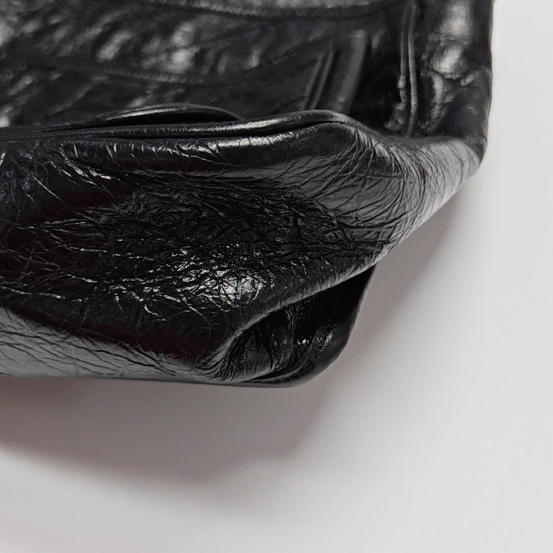 NIKI Large Chevron Calfskin Black