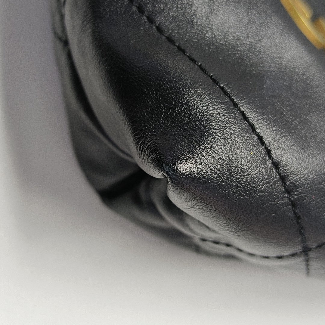 CHANEL 22 Mini Quilted Calfskin Black