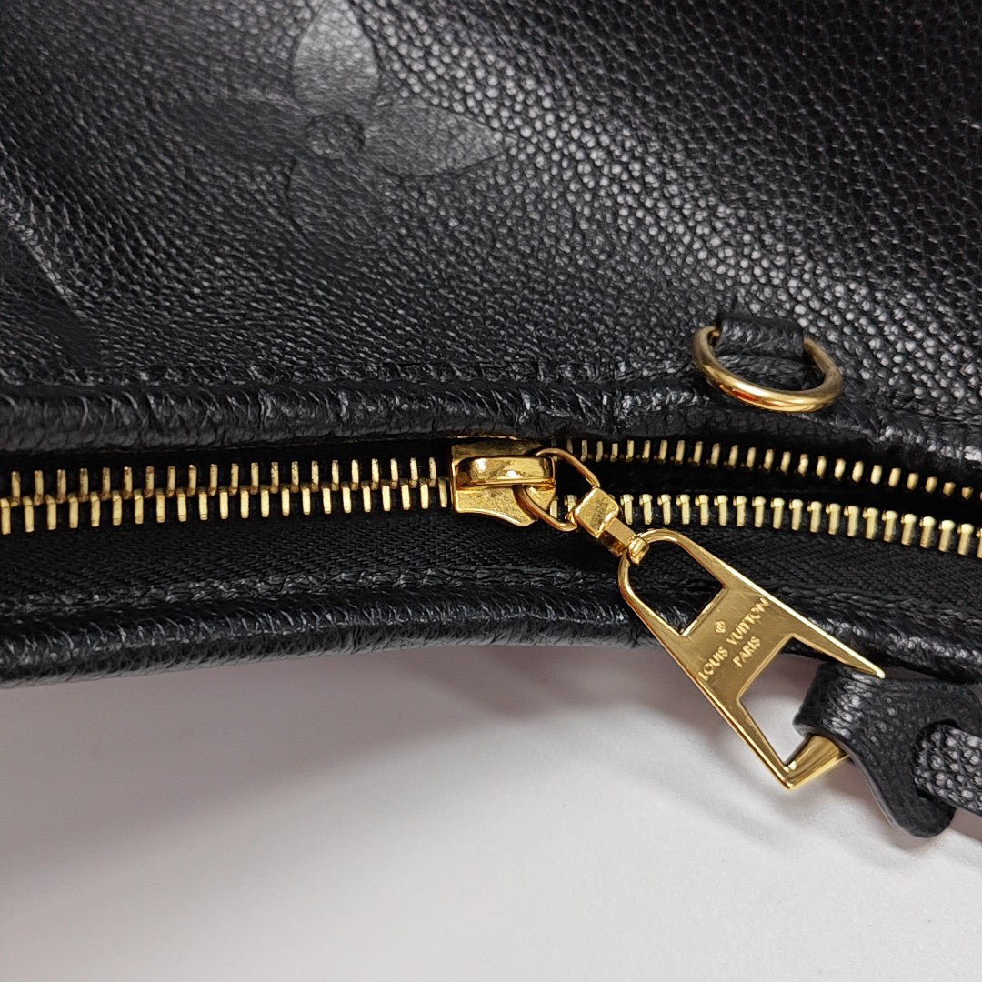 CARRYALL PM Monogram Calfskin Black