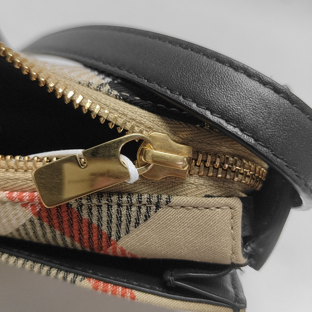 Canvas Shoulder Bag Beige