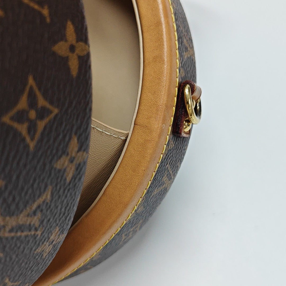 BOITE CHAPEAU PM Monogram Coated Canvas Brown