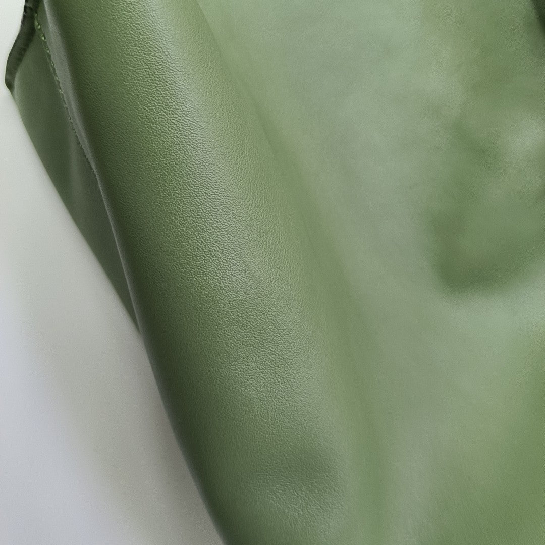Flamenco Medium Calfskin Green