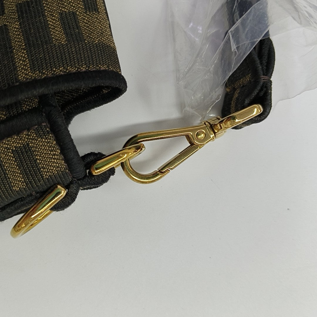 Baguette Medium Canvas Brown