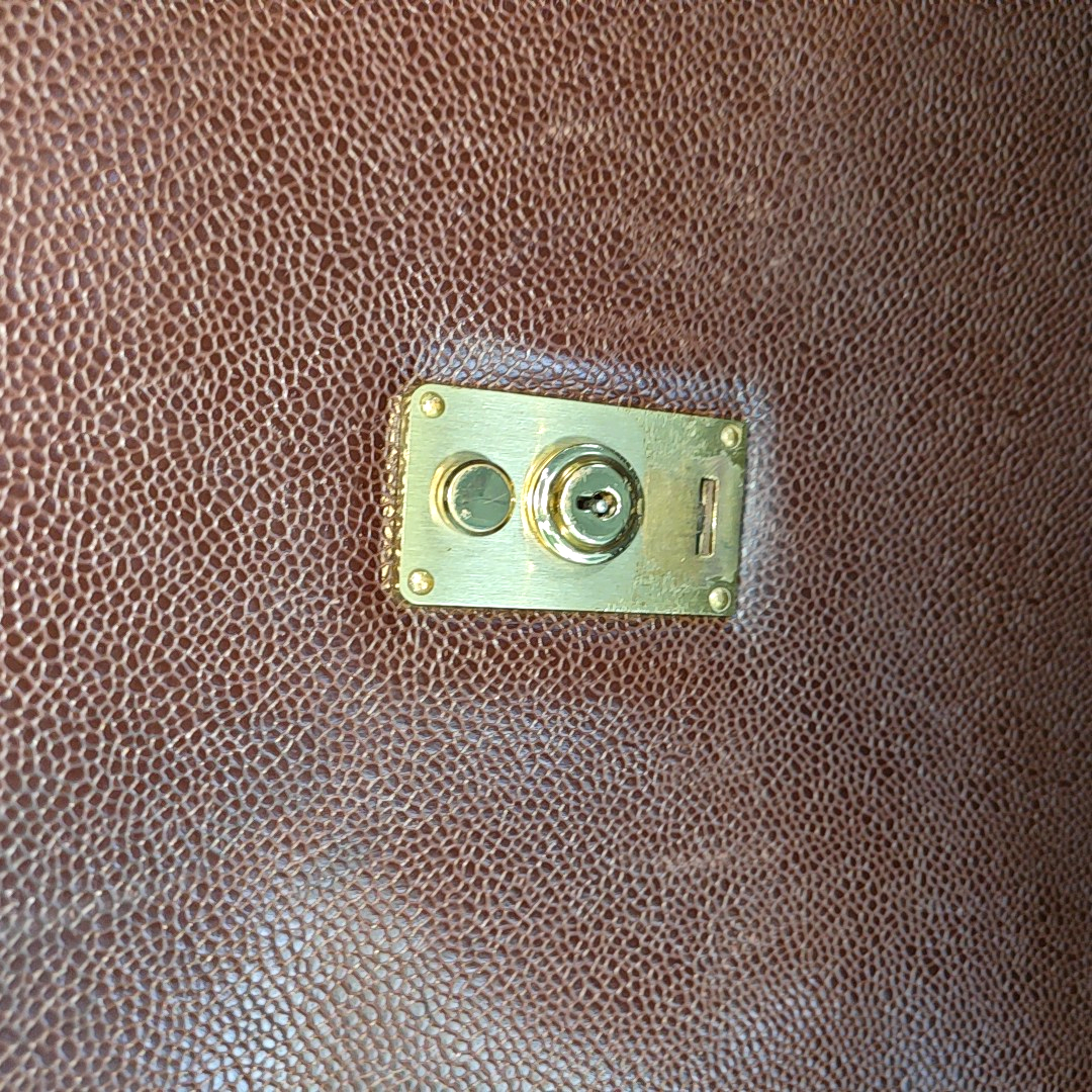 Grained Calfskin Brown