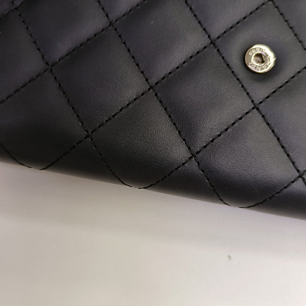 Authenticated pre-owned  CAMBON Quilted Calfskin Black - Clutch at Looply