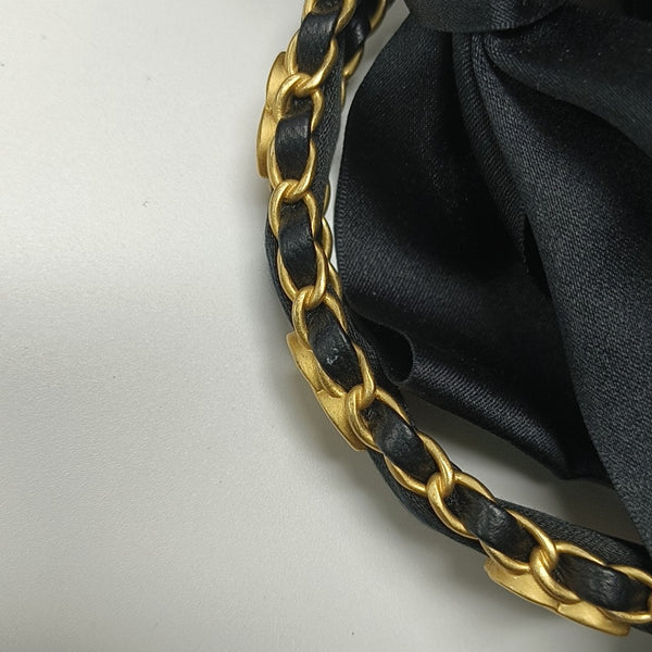 CLASSIC FLAP Mini Quilted Velvet Black