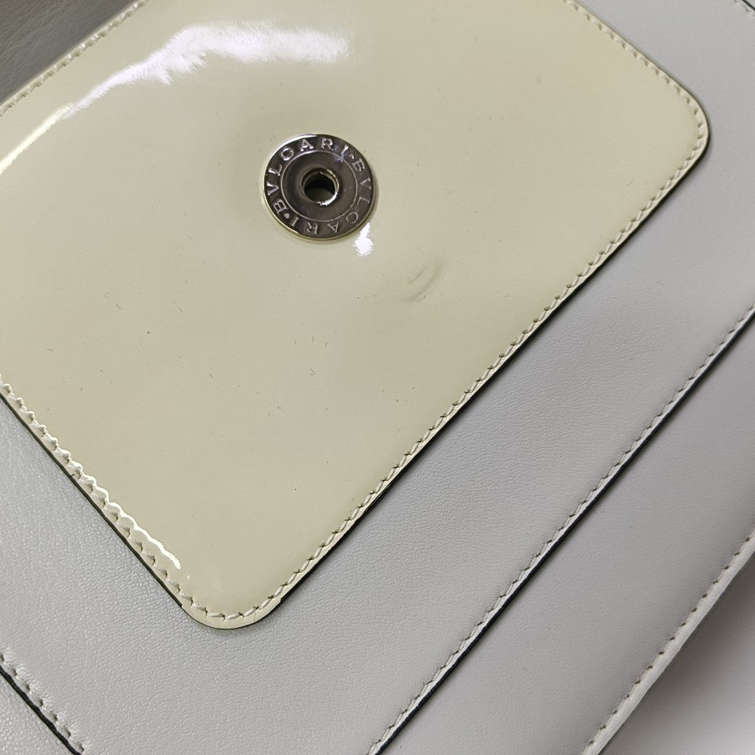 SERPENTI FOREVER Medium Calfskin White