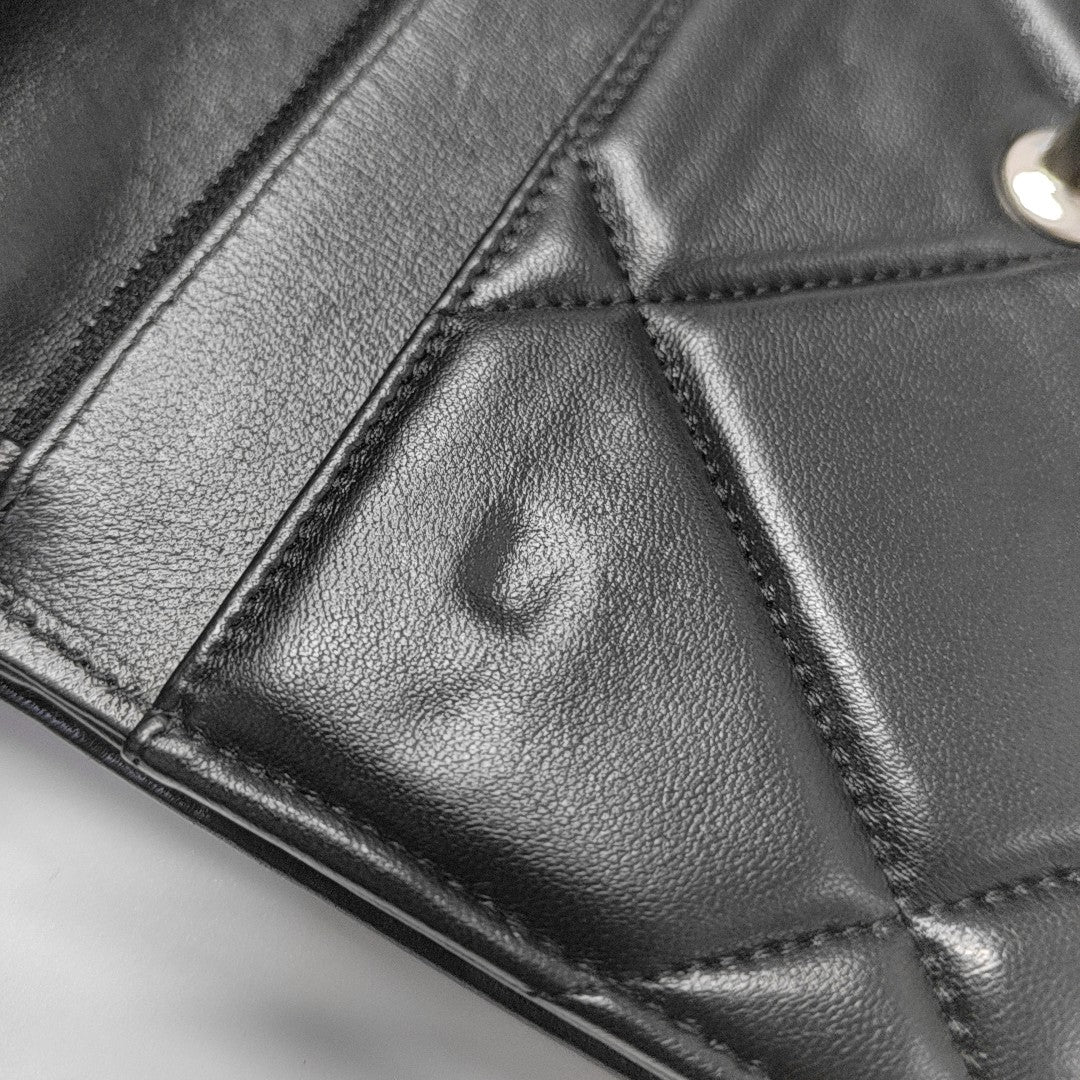 CHANEL 19 Small Quilted Lambskin Black
