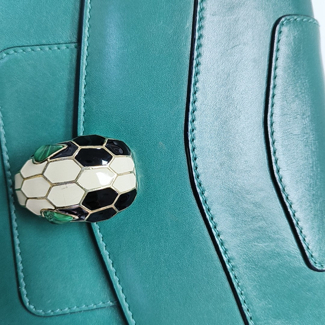 SERPENTI FOREVER Medium Calfskin Green