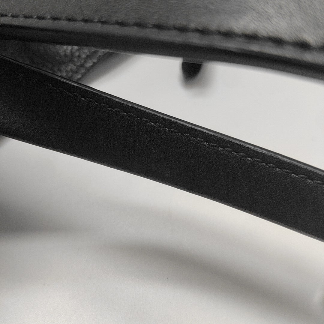 Maidstone Medium Calfskin Black