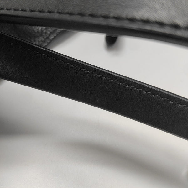 Maidstone Medium Calfskin Black