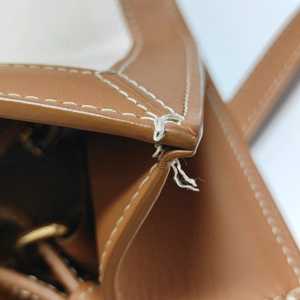 Authenticated pre-owned  CABAS CELINE Small Canvas White - Shoulder Bag at Looply