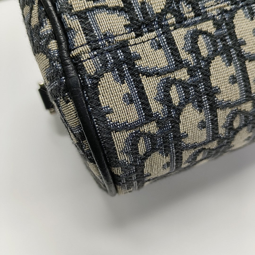 Travel Kit Oblique Canvas Blue