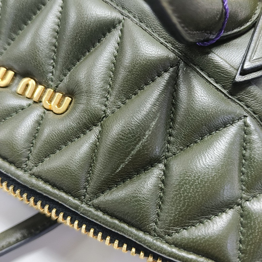 Quilted Lambskin Shoulder Bag Green