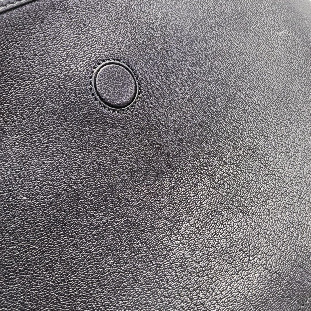 Aphrodite Medium Calfskin Black