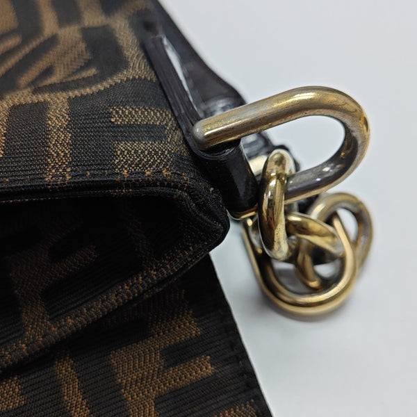 Mia Canvas Brown