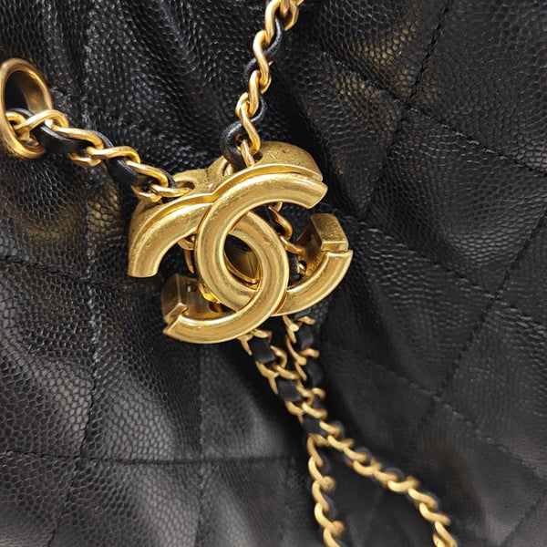 CHANEL 25 Medium Quilted Grained Calfskin Black