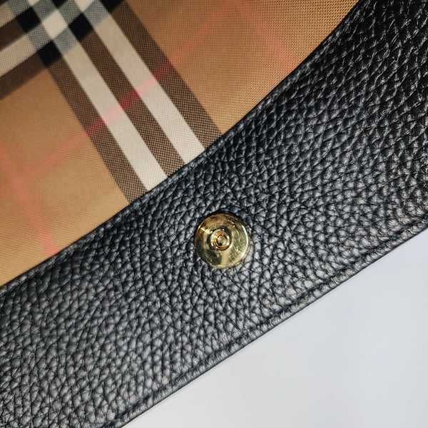 The Bucket Medium Calfskin Black