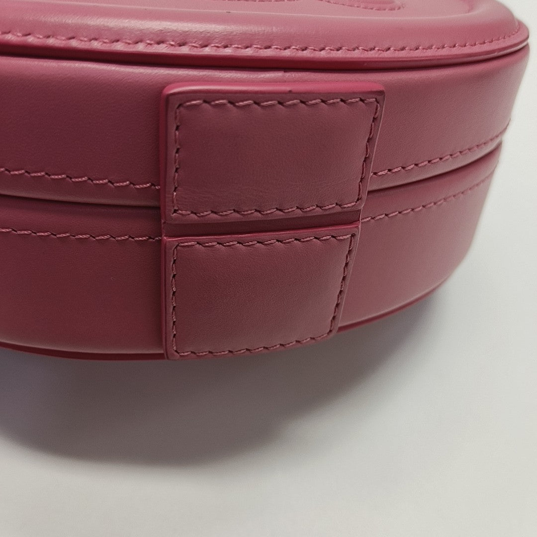 Authenticated pre-owned  TRIOMPHE Calfskin Pink - Top Handle Bag at Looply