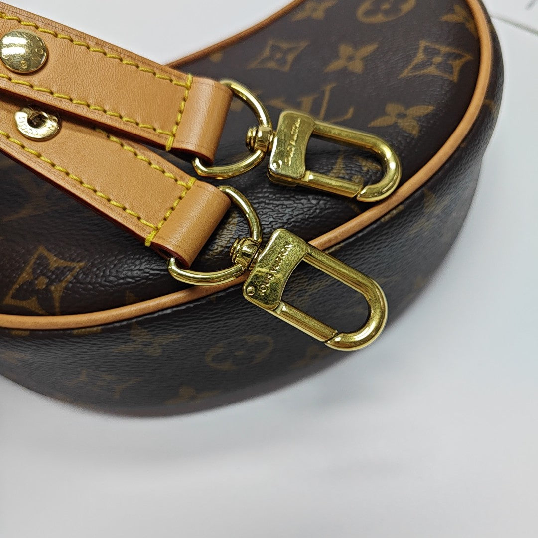 LOOP Monogram Coated Canvas Brown