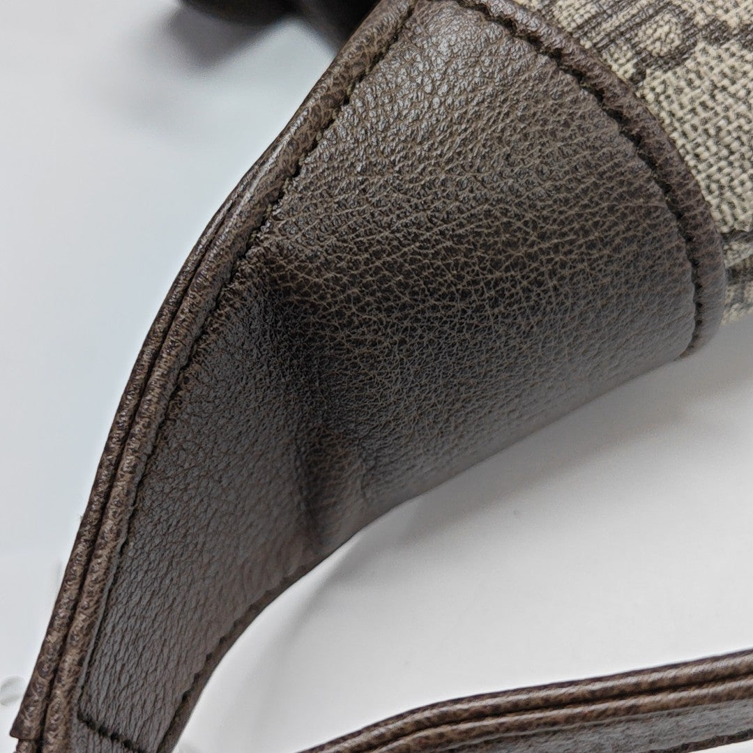 HACKER Coated Canvas Beige