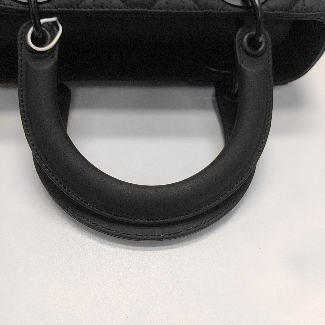 Lady Dior Medium Cannage Calfskin Black