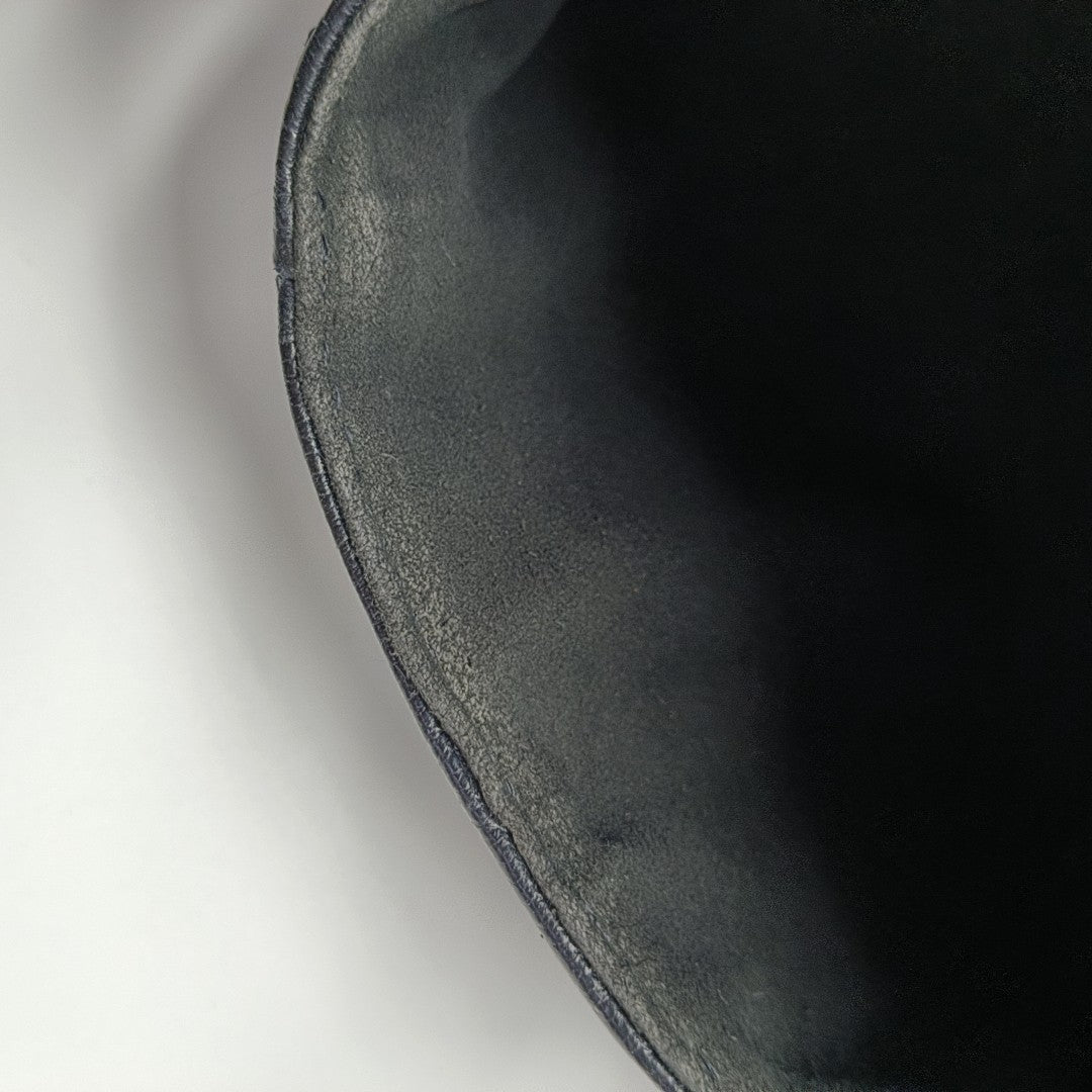 FAVORITE Calfskin Black
