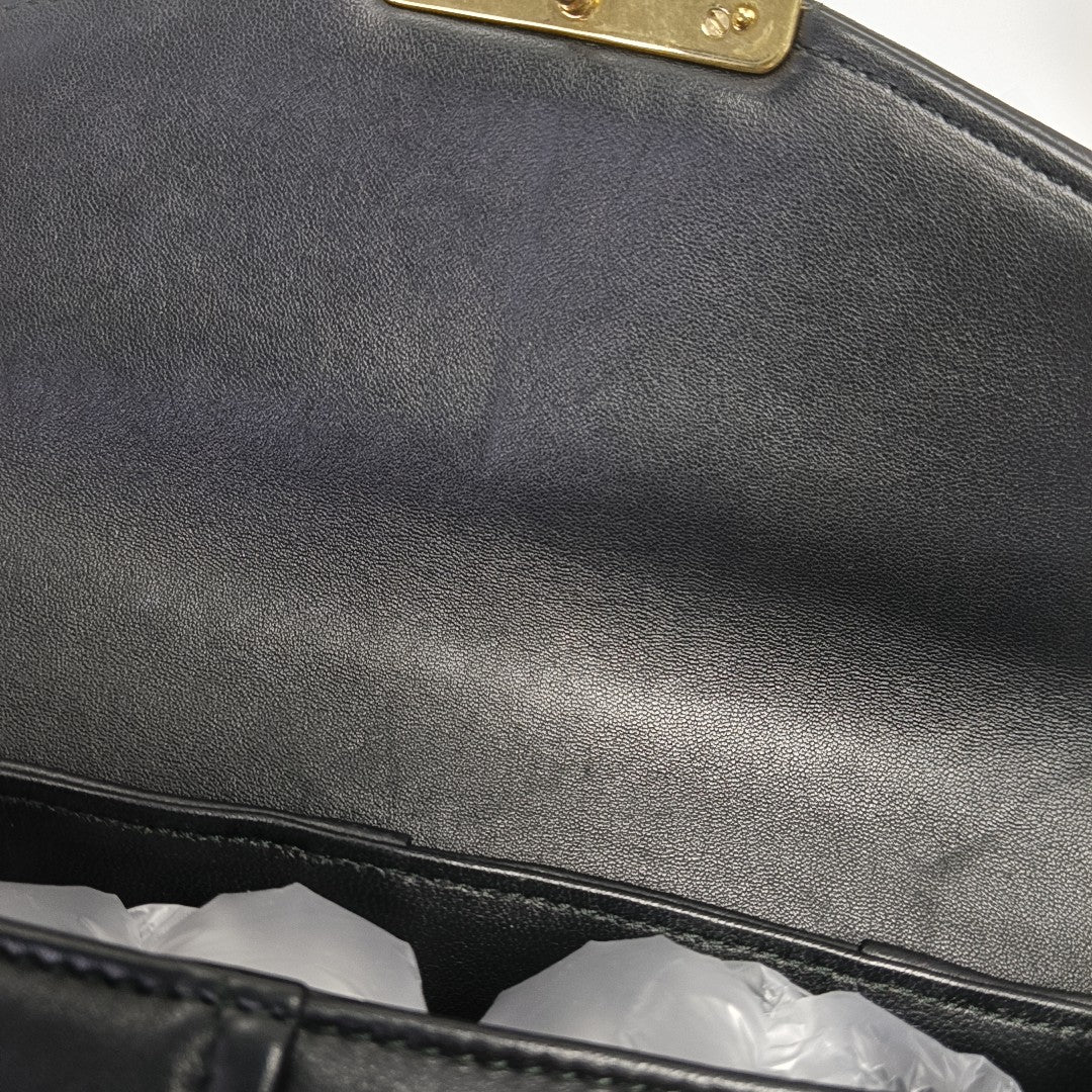 Miu Confidential Quilted Lambskin Black