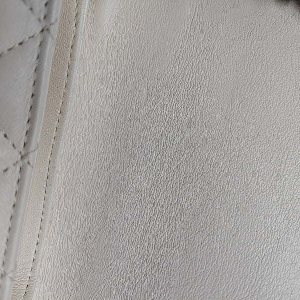 CLASSIC FLAP Mini Quilted Fabric White