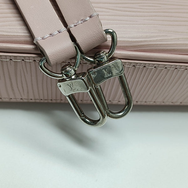 EASY POUCH ON STRAP Epi Pink