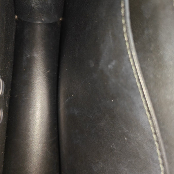 Vara Leather Black