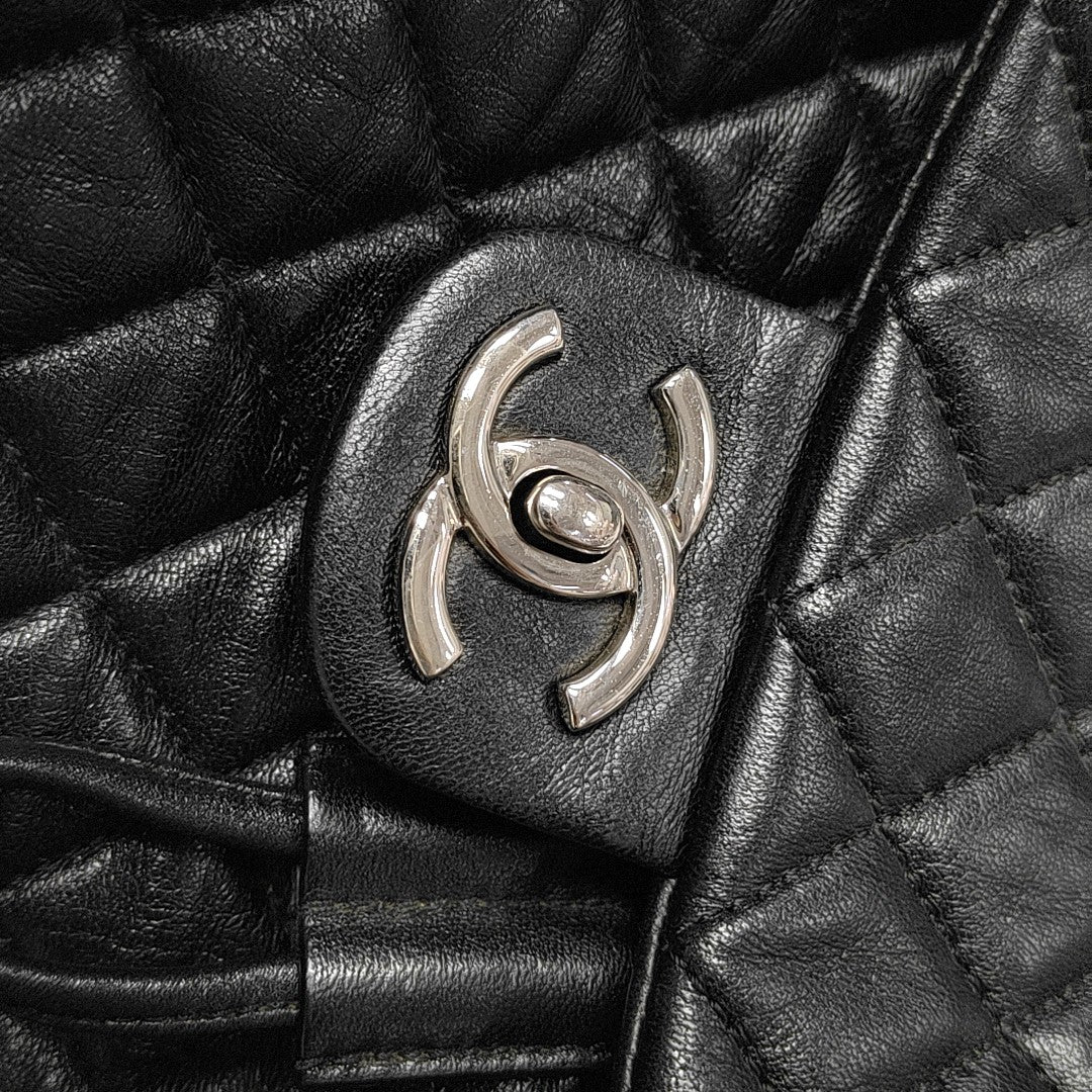 URBAN SPIRIT Quilted Lambskin Black