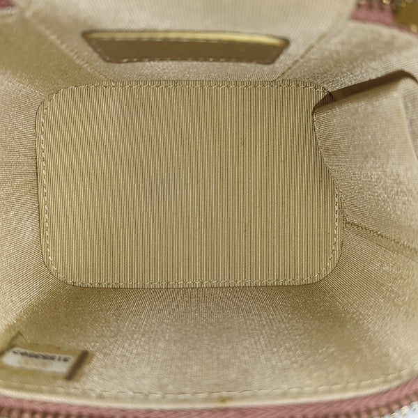 Authenticated pre-owned  VANITY CASE Quilted Lambskin Pink - Crossbody Bag at Looply