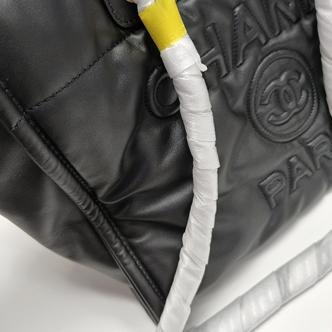 DEAUVILLE Small Calfskin Black