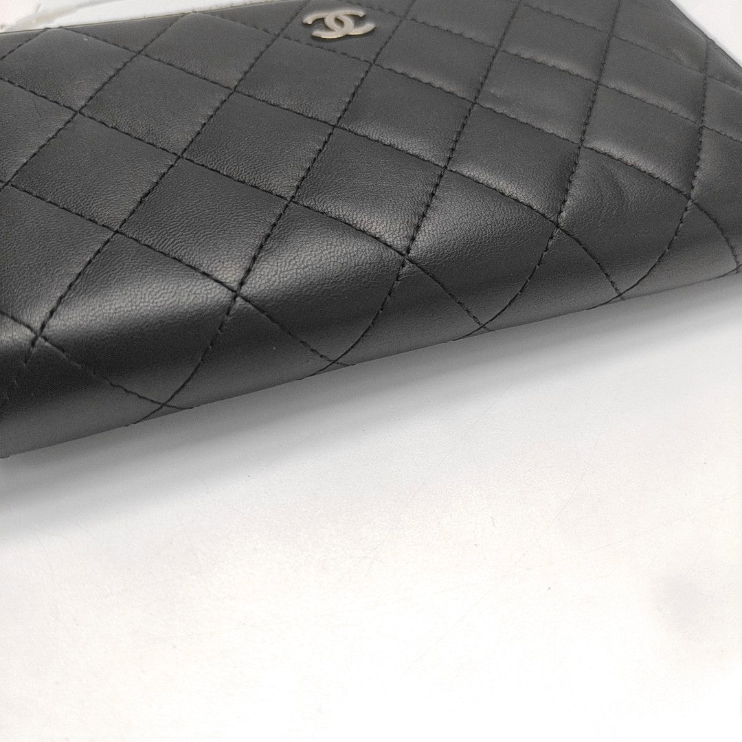 CLASSIC FLAP Mini Quilted Lambskin Black Wallet