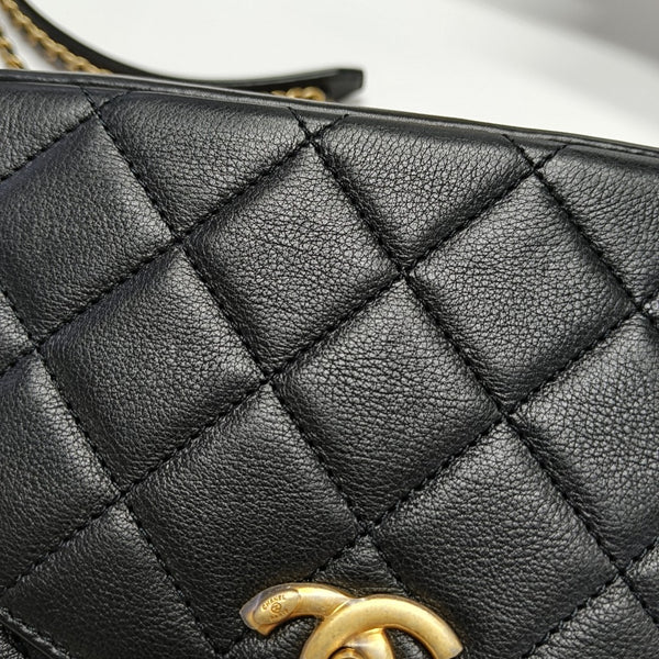 Quilted Calfskin Shoulder Bag Black