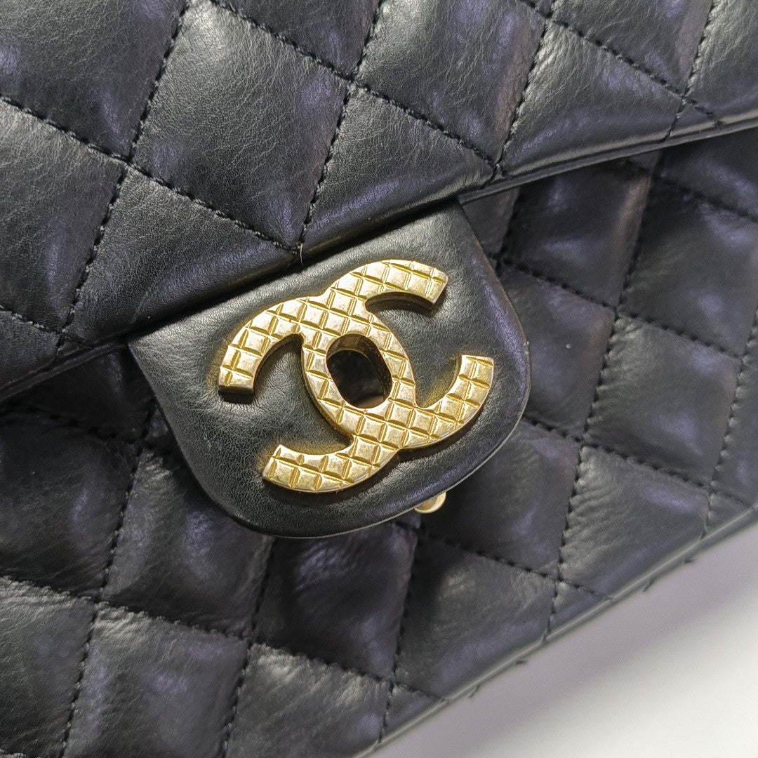 ROCK THE CORNER Medium Quilted Calfskin Black