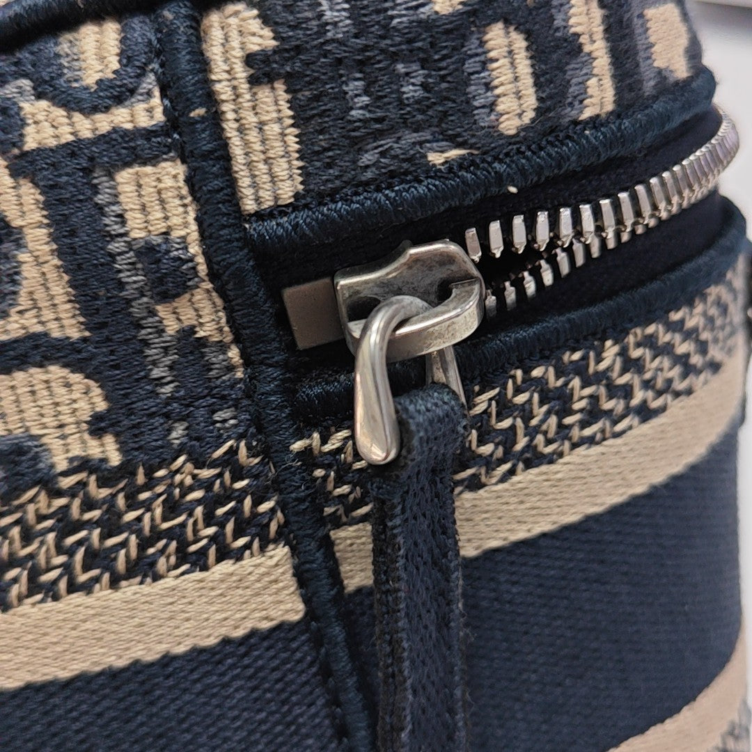 Travel Vanity Canvas Blue