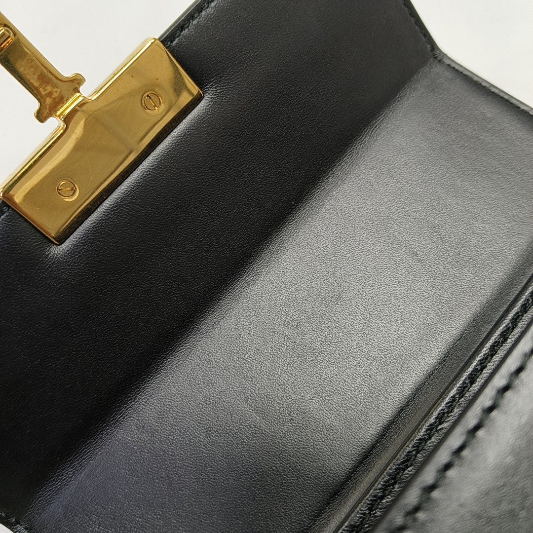 30 Montaigne Mini Calfskin Black