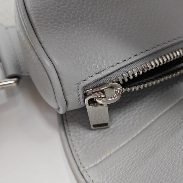 Authenticated pre-owned  Saddle Medium Calfskin Grey - Crossbody Bag at Looply