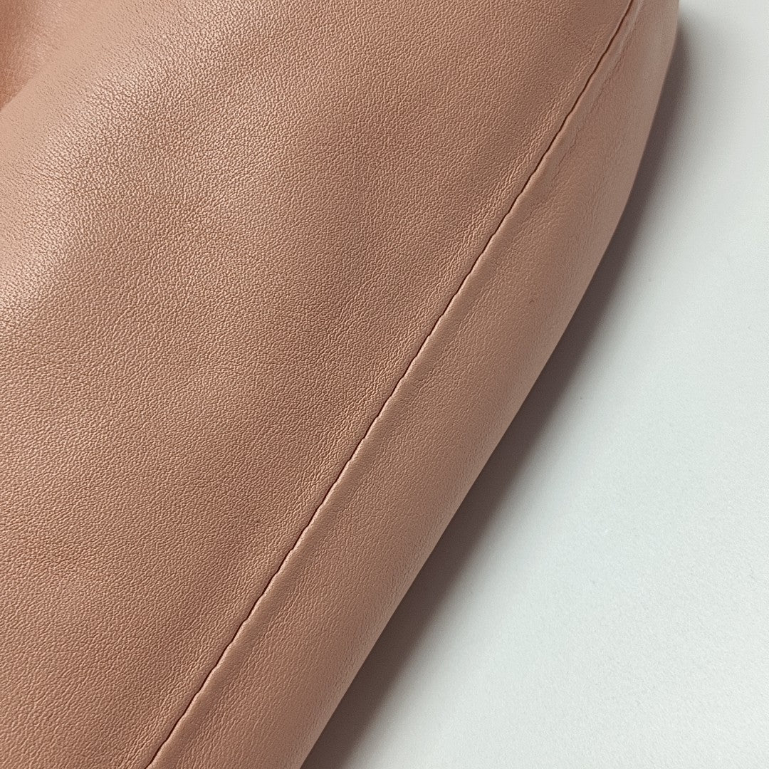 The Pouch Mini Calfskin Pink